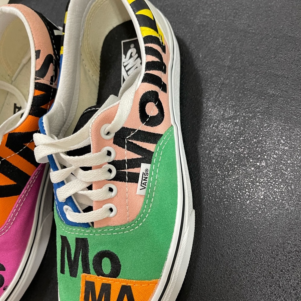 No tags - Picture 3 of 6